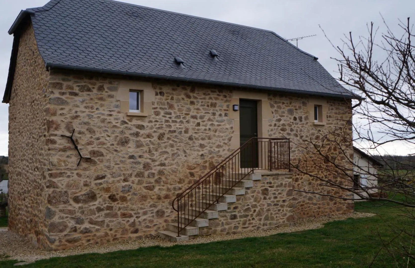 La Grange De Noelie Bed and Breakfast Lanuejouls-et-Privezac 0*,  Frankrijk